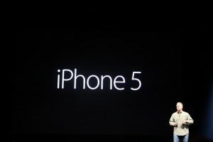 אייפון 5 ארוך יותר, מהיר יותר, חזק יותר